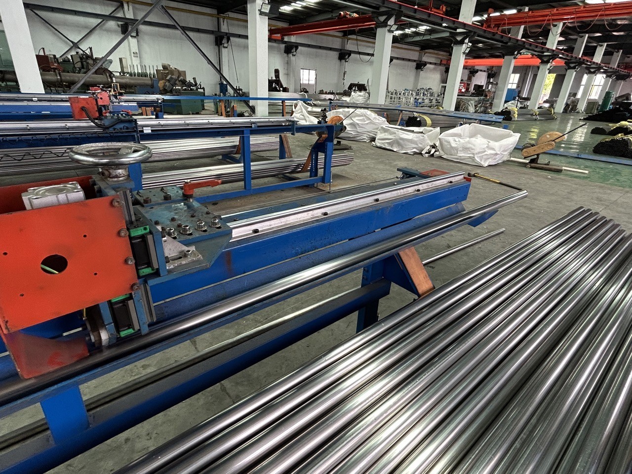 Stainless Steel 304 Seamless Pipe 8mm Beveled Grinding Stainless Steel Round Pipe