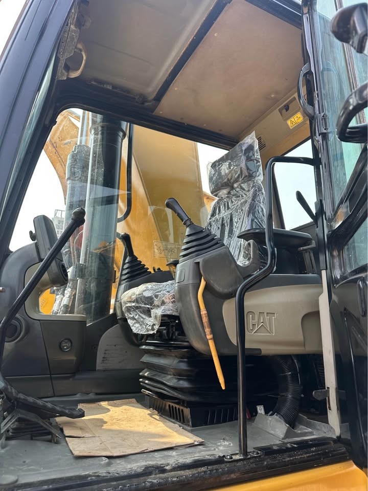 Used Crawler Excavator Mining Industry Caterpillar Cat 330 Large Excavator 30 Ton