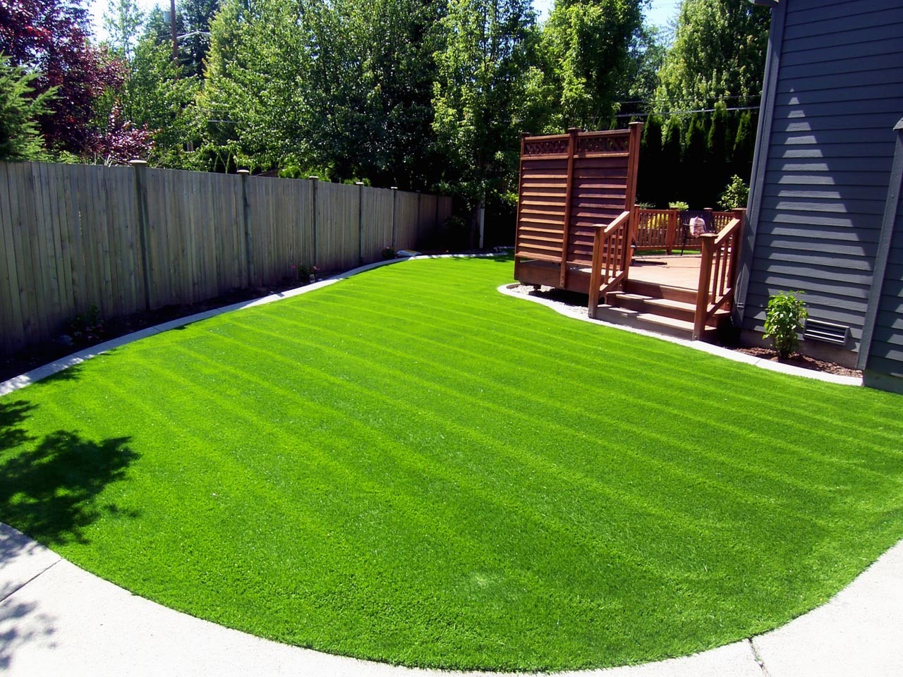 Ground Cover Turf For House Roof Top Amazing Anti Aging PE PP Material