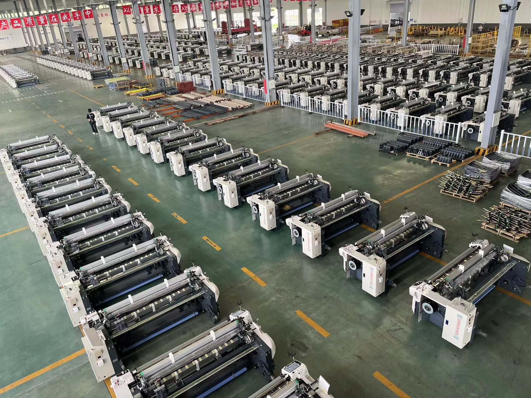 2 Or 4 Color High Speed Air Jet Power Loom With Cam Or Dobby Shedding