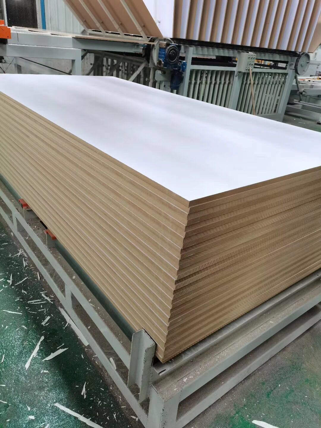 High Gloss 20mm White Faced Plywood For Furniture
