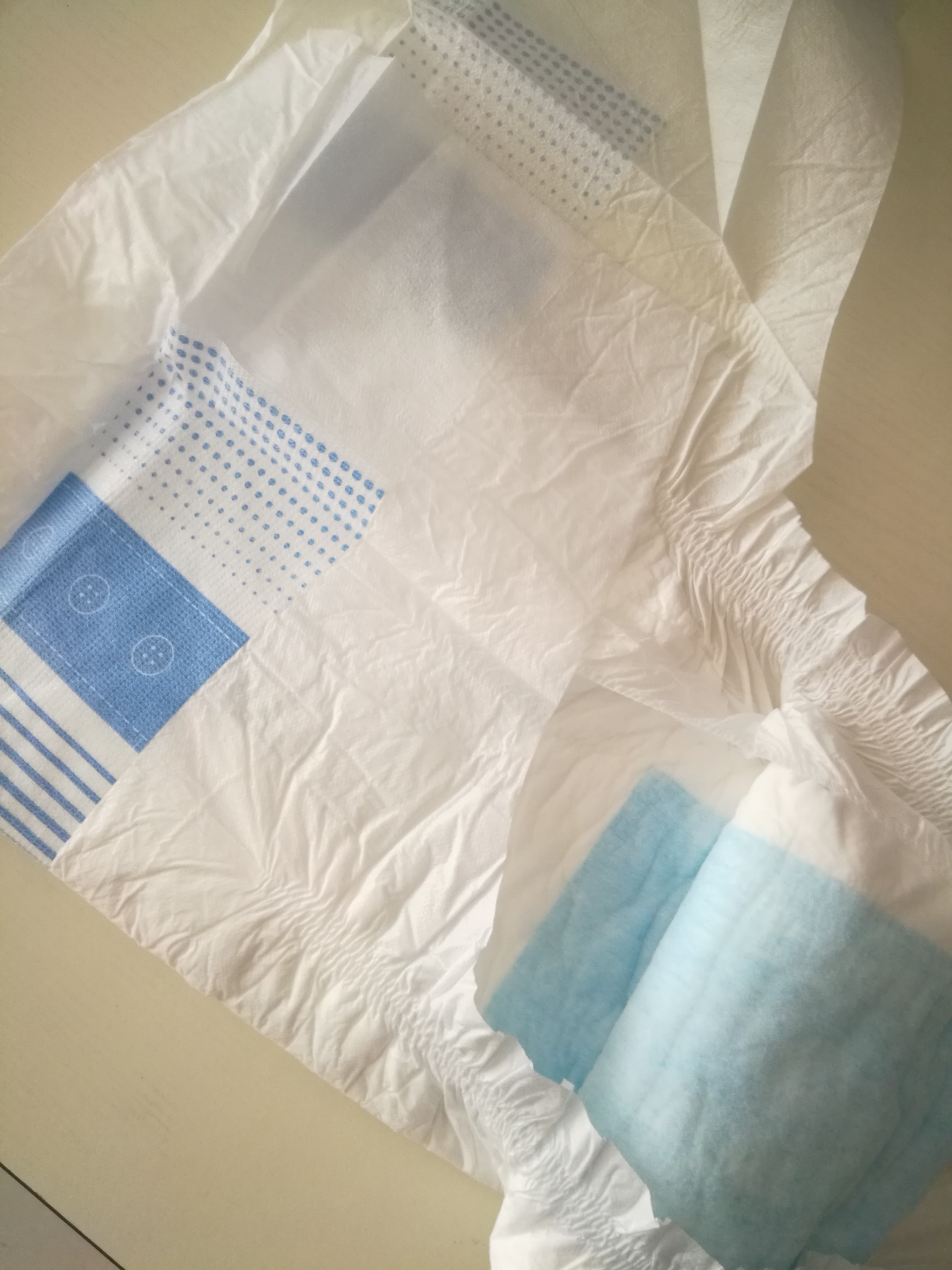 Soft Airy Single Use Adults Diapers