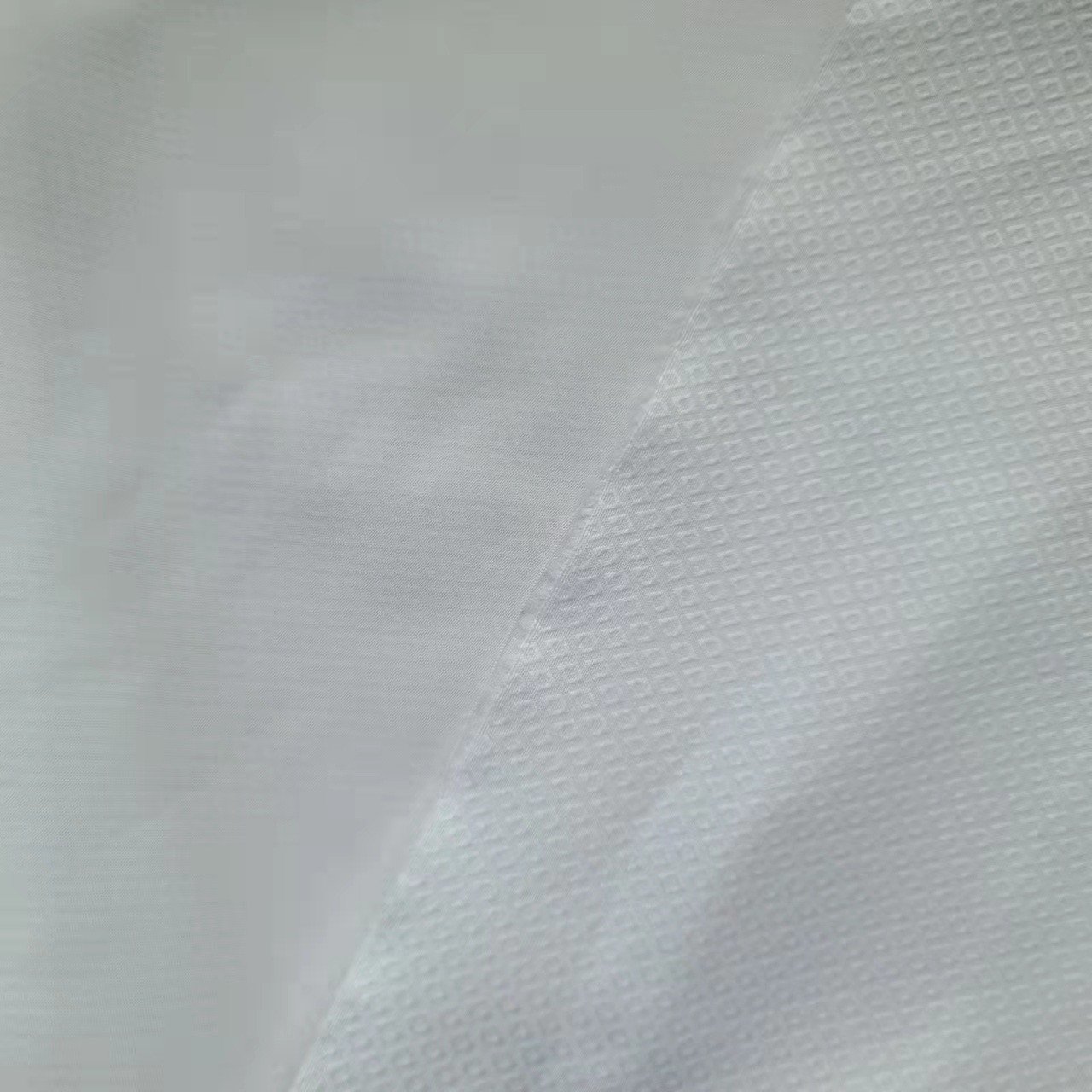 140-160gsm Polyester Spandex Fabric 150cm Cationic Woven Diamond Dobby