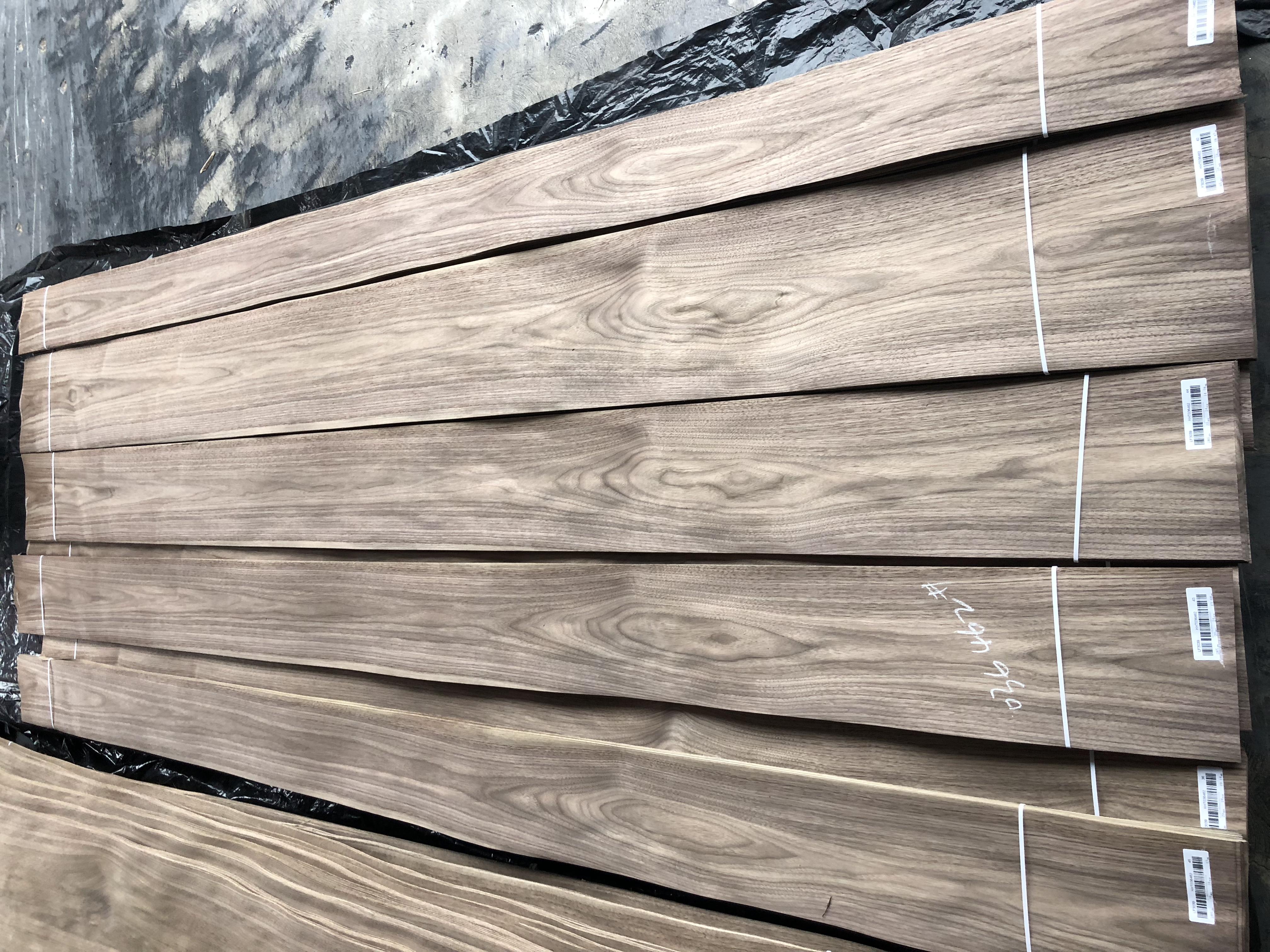 Wholesale Veneer Wood Walnut Natural Walnut Veneer AA Mountain/Straight Grain Veneer Wood Sheet