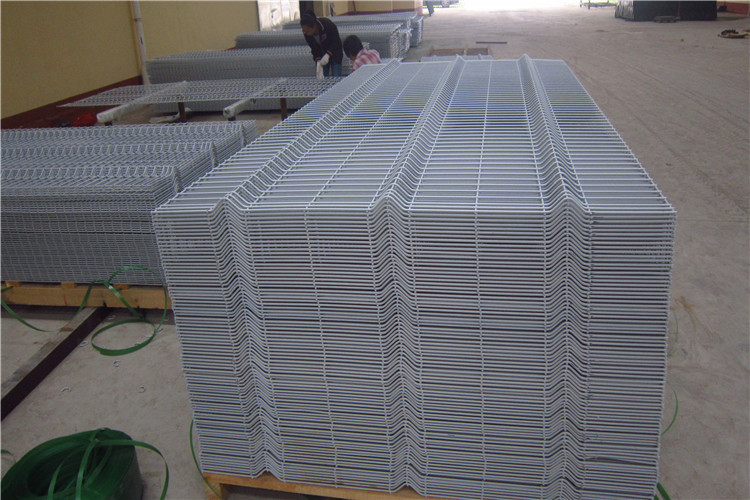 OD 4mm V Mesh Fencing.(Weld Mesh) Powder Coated Mesh fence 1m-2.4m Customized Width