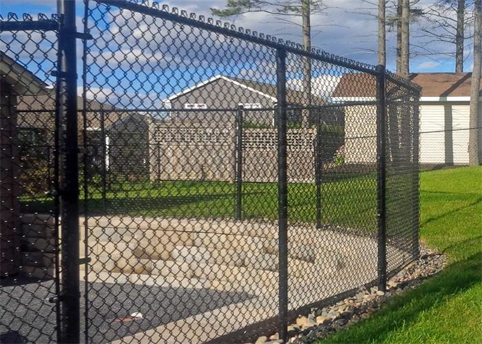 Galvanized Black Color 0.9m Diamond Mesh Fence