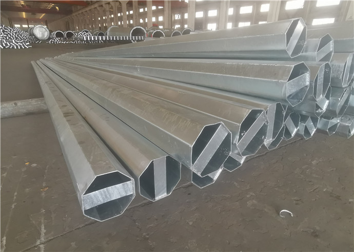 Q345 Conical Tapered Galvanized Street Light Pole ISO9001 Standard NEA Standard