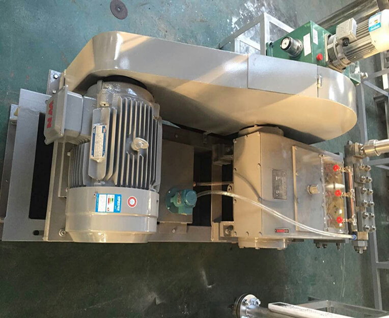 5L Supercritical Co2 Cannabinoid Extraction Equipment With LCD Monitor