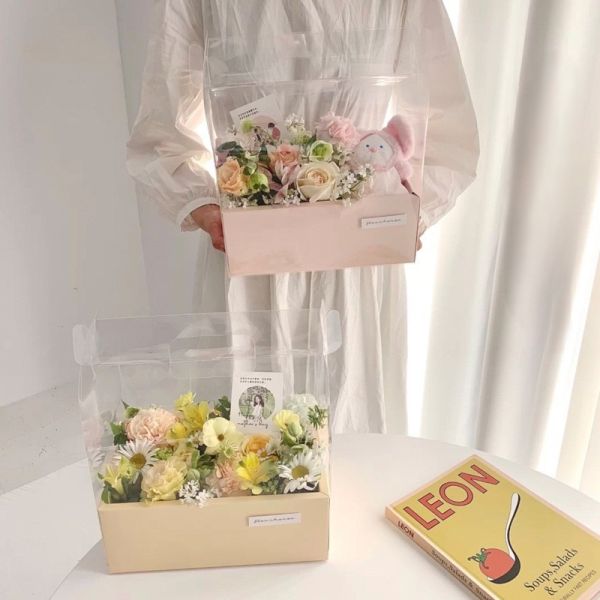 Quality Custom Flower Gift Box with PVC Window and Ribbon Handle for sale