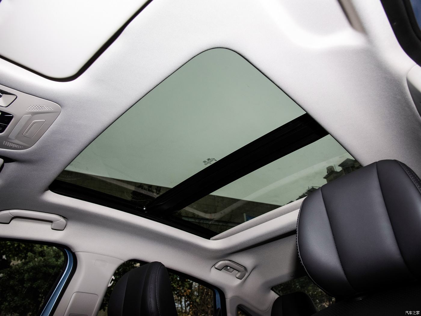 Compact Level 's Chery Fulwin A8 Plug-In Hybrid Electric Vehicle with 4780*1843*1487mm Dimensions