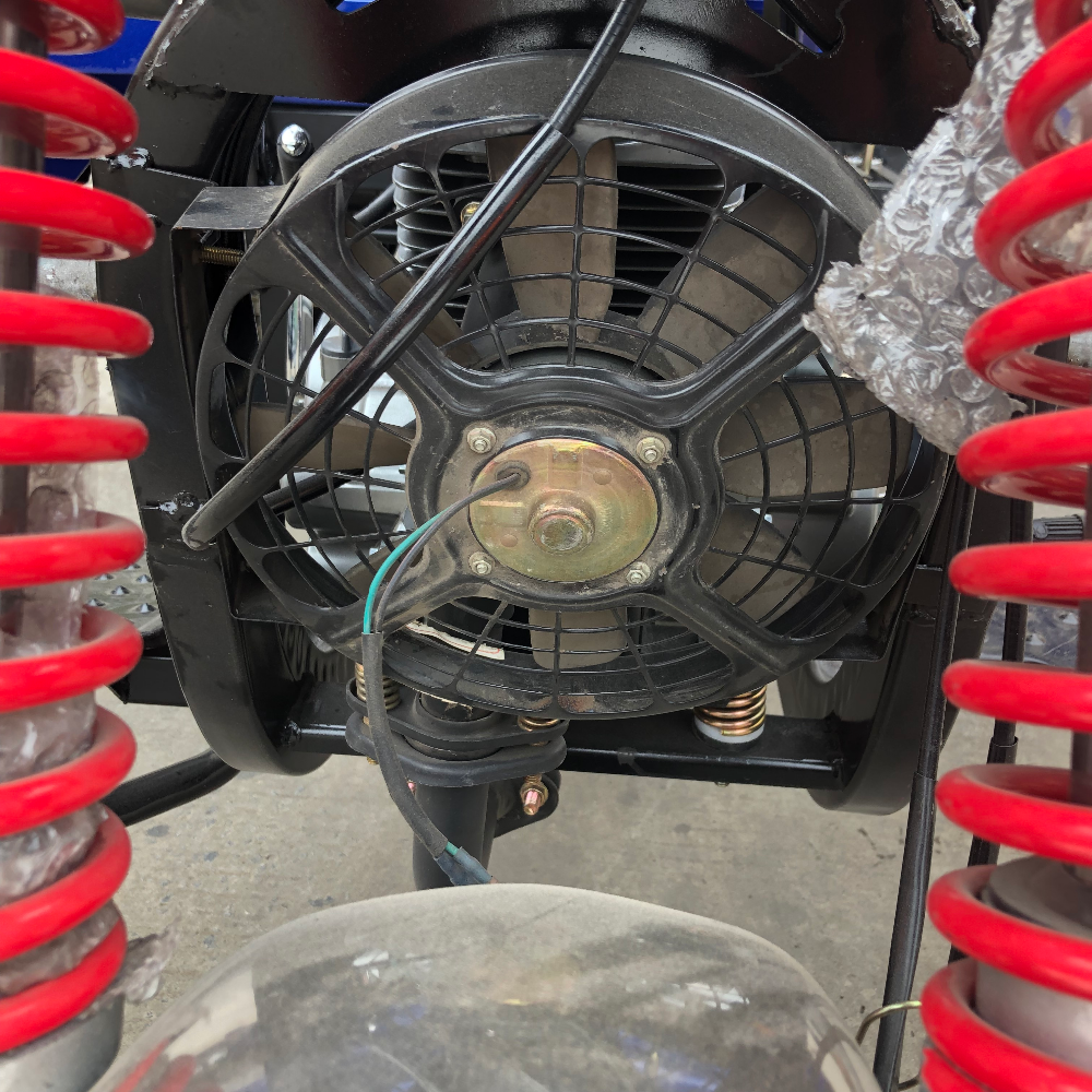 Gasoline 1500KG 3 Wheel Cargo Motorcycle With Vice Seat