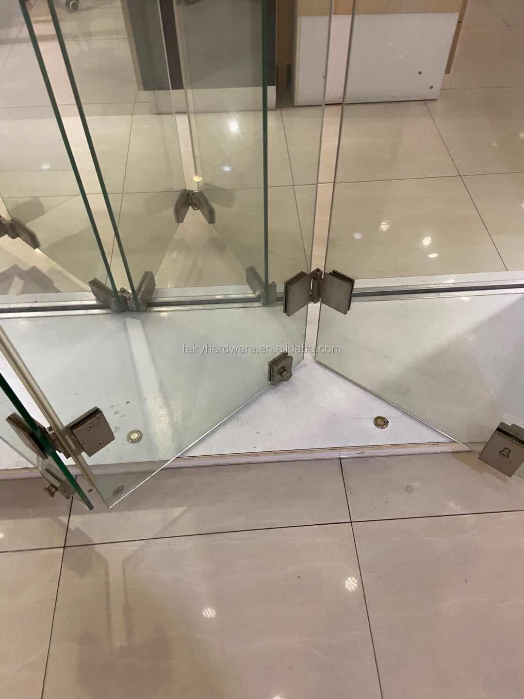 Zinc Alloy Glass Hardware Sliding Folding Frameless Glazing Systems Interior Bifold Door