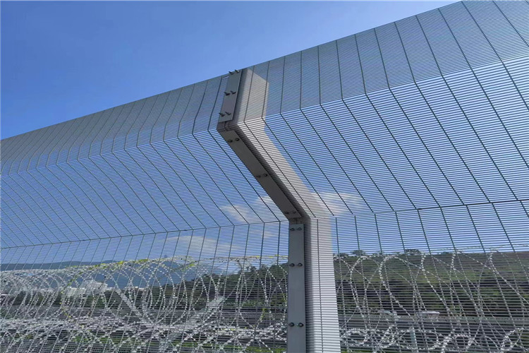 Direct Factory Manufacturer Galvanized And Powder CoatedHigh Security 358 Wire Mesh Fence,2M High V Beam Prison Mesh
