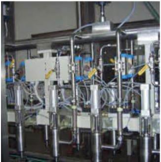 Quality Fully Automatic Straight Line Liquid Filling Machine for sale