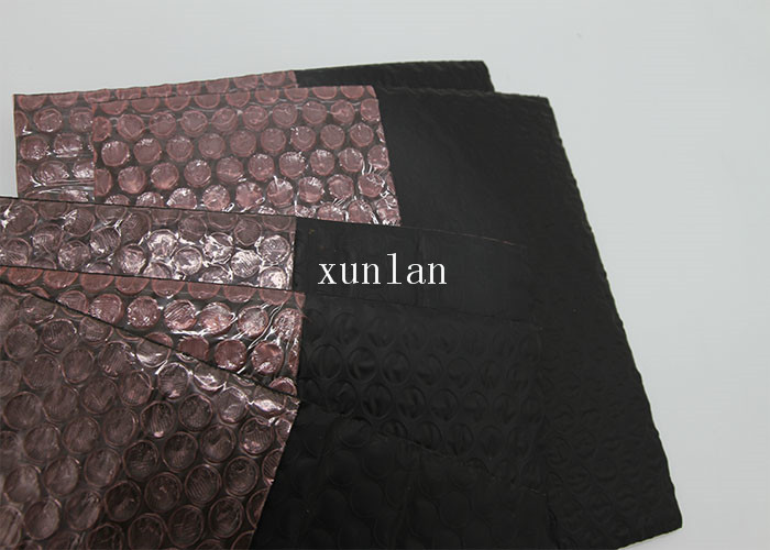 Matte PE Film Composite Black Padded Envelopes With Air Bubbles Inside
