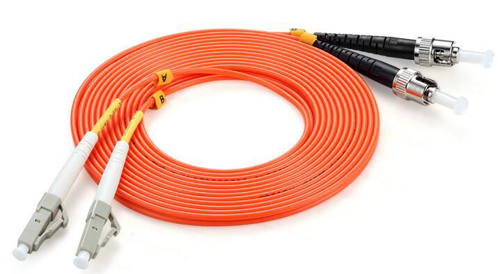 3.0mm cable diameter Low insertion loss, high return loss ST - FC Fiber Optic Patch Cord