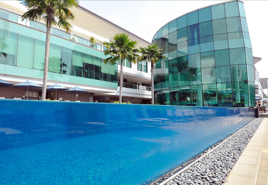 Customer's Demand Outdoor Rectangular Pool with Carbon Fiber and Fiberglass Material