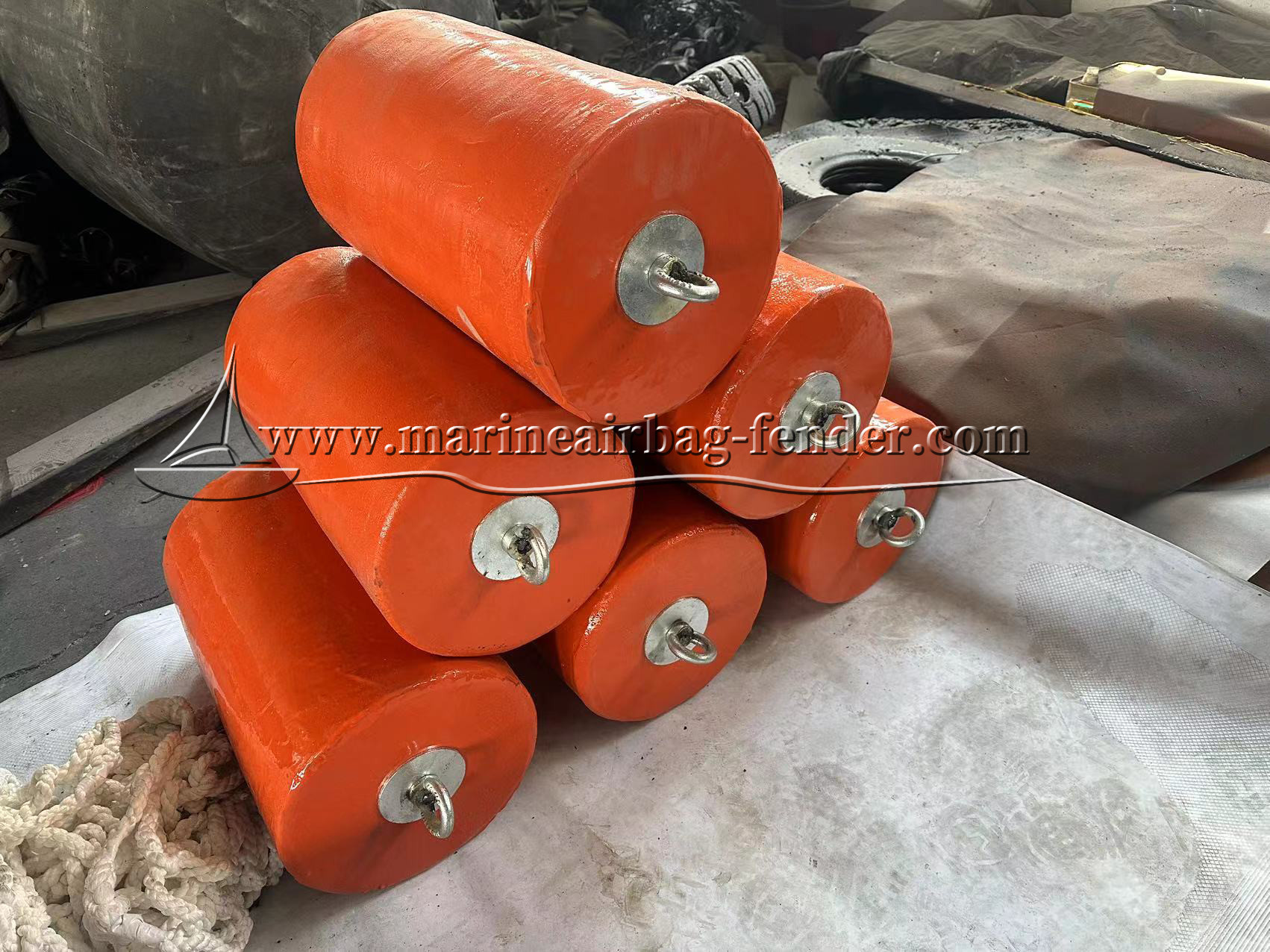Compression Resistant EVA Foam Fender 30Kg/m3-120Kg/m3 For Shipyard Construction