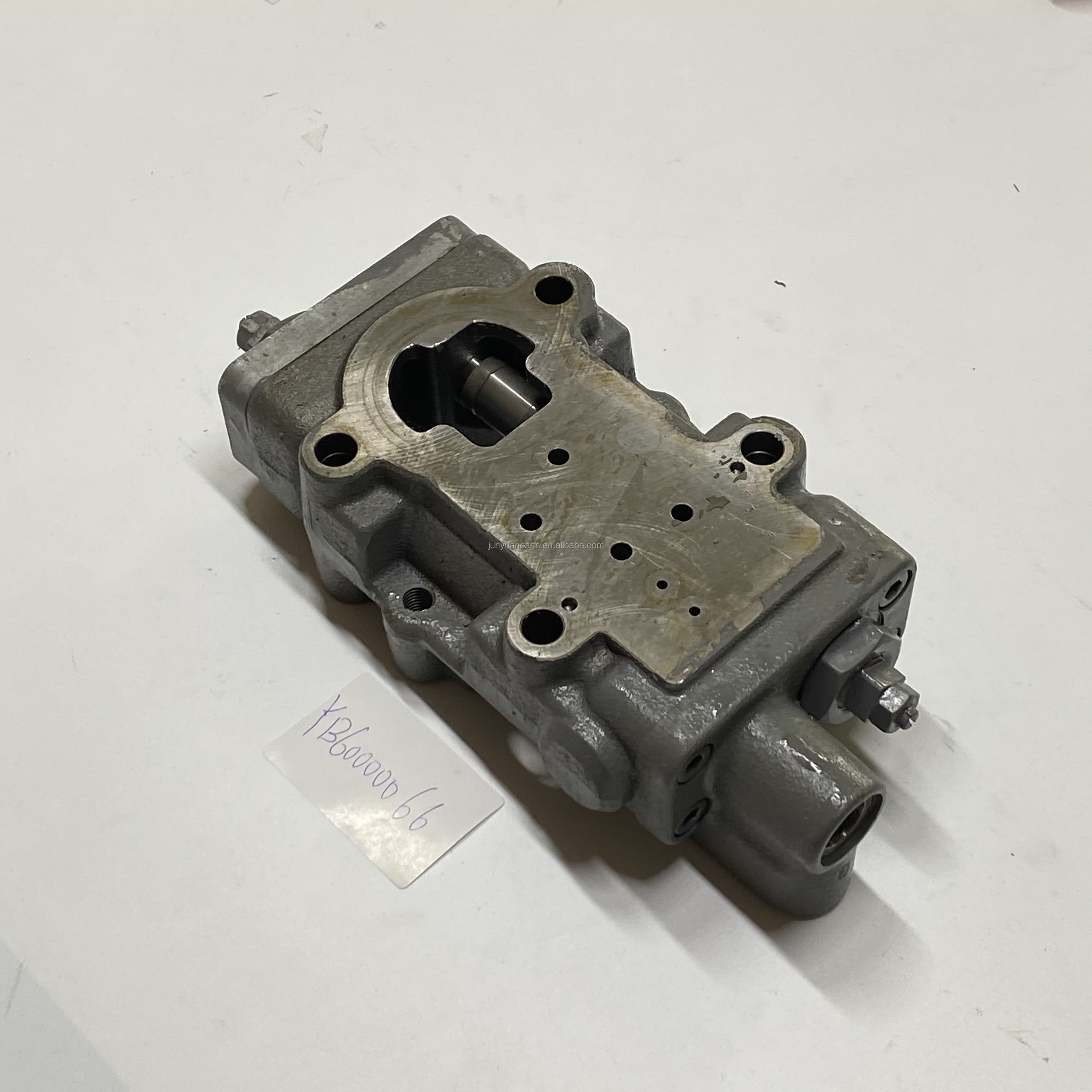ZX200-5G ZX210-5G Excavator Hydraulic Pump Regulator YB60000065 YB60000066 for Excavator