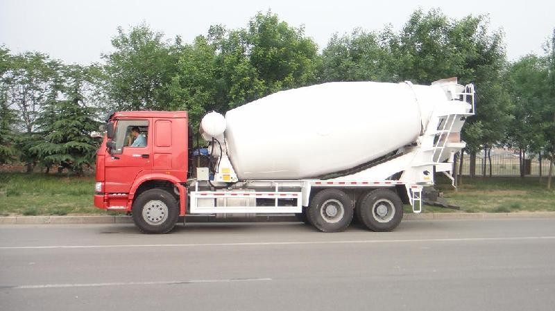 10cbm Customized Cement Mixer Truck , Advance Cement Truck With 6x4 320hp Chassis
