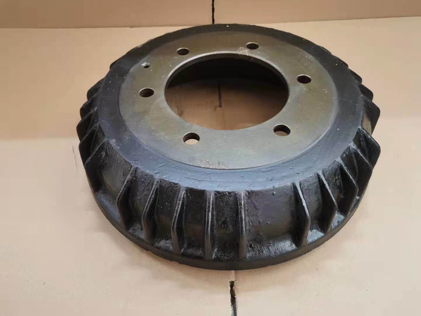 4BE1 4BE2 NKR Brake Drum 5423150372 Single Tire Rear Wheel Six Bolt Holes Lining Width 55mm