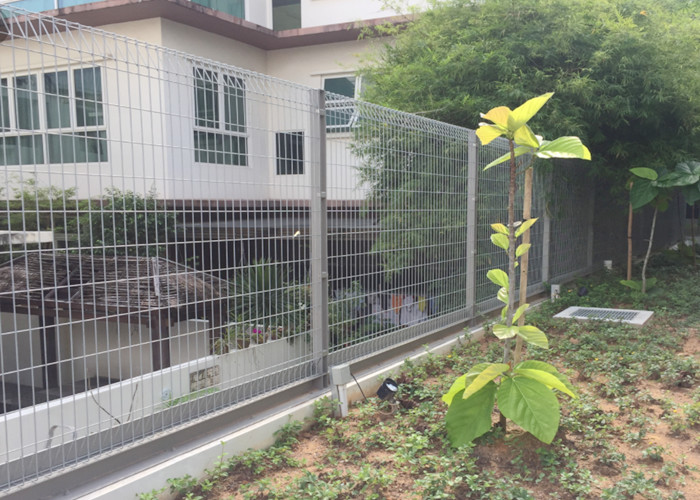 Durable Hot Dipped Galvanized Roll Top BRC Mesh Fencing Grillage In Malaysia