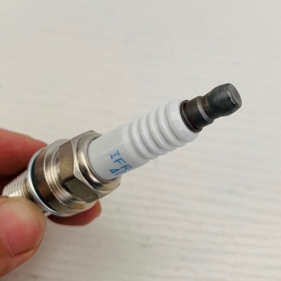 IFR7F-4D Spark Plugs The Best Choice for Natural Gas Engine Parts in Trucks and Buses