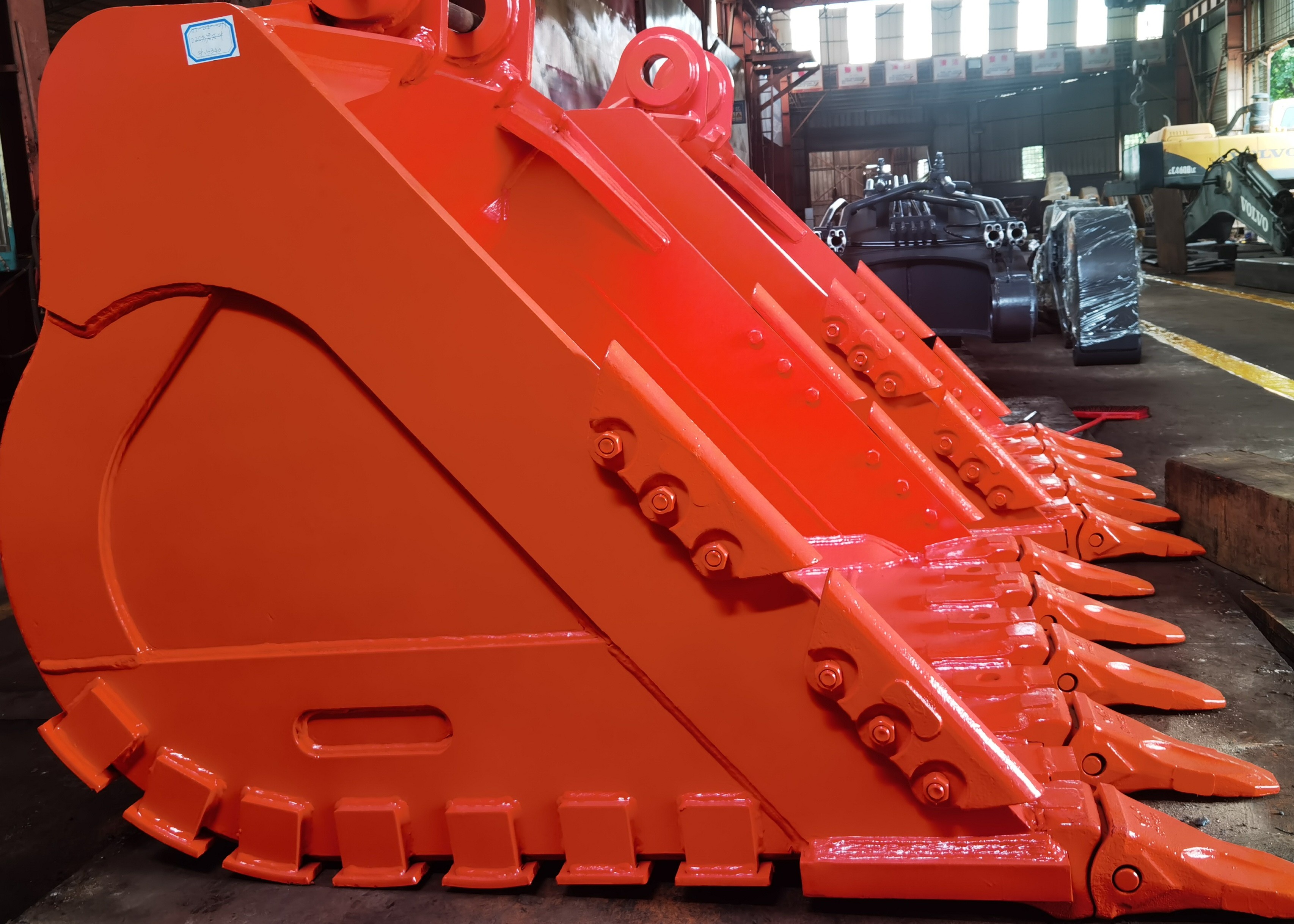 Our Excavator Rock Buckets are designed to handle the most challenging materials and they are in good condition.