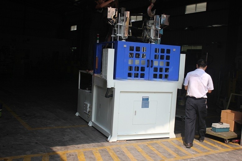 Bicycle Handle Vertical Plastic Injection Molding Machine JTT-850 2V-3R