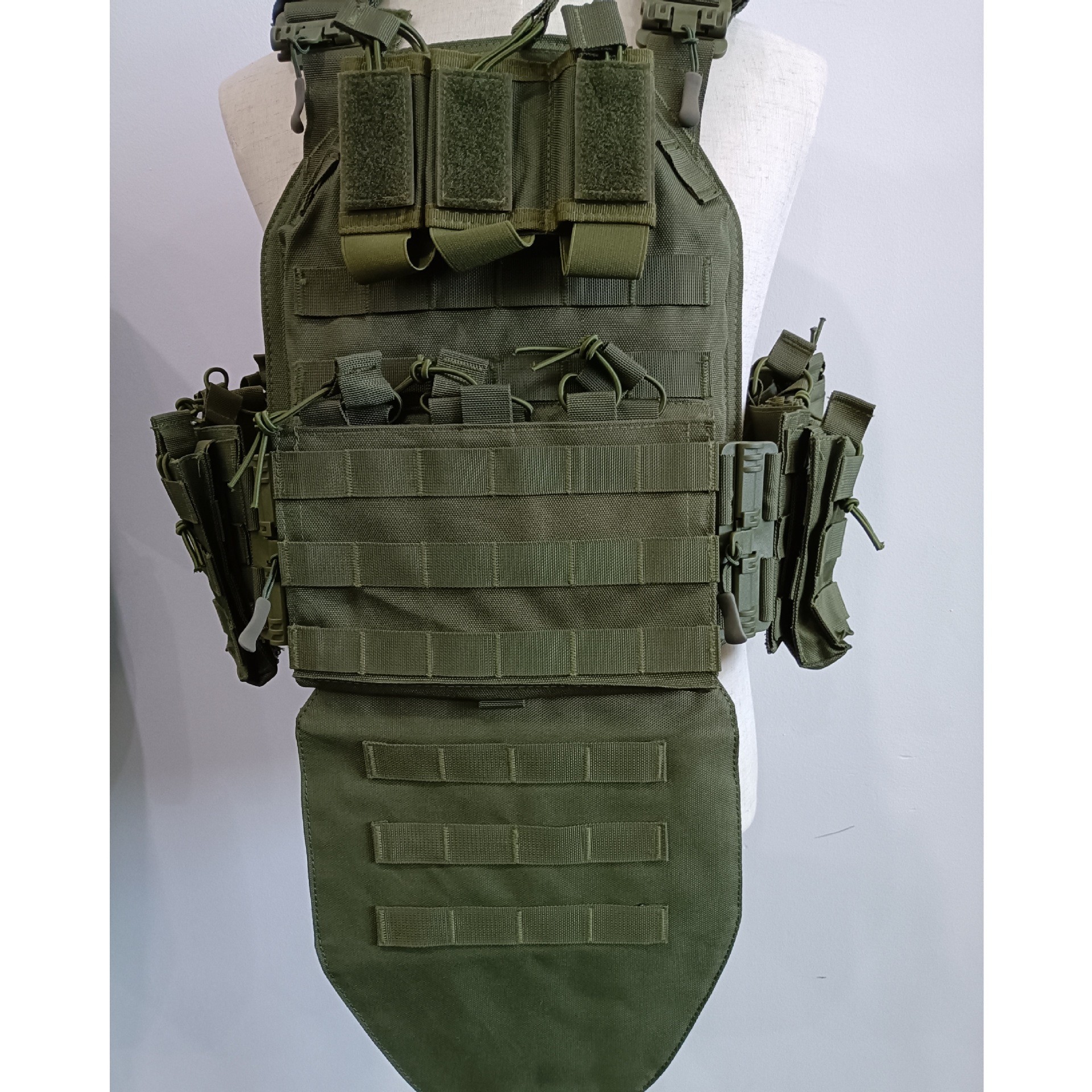 Combat Tactical Vest Military-Grade Protection for Military and Law Enforcement