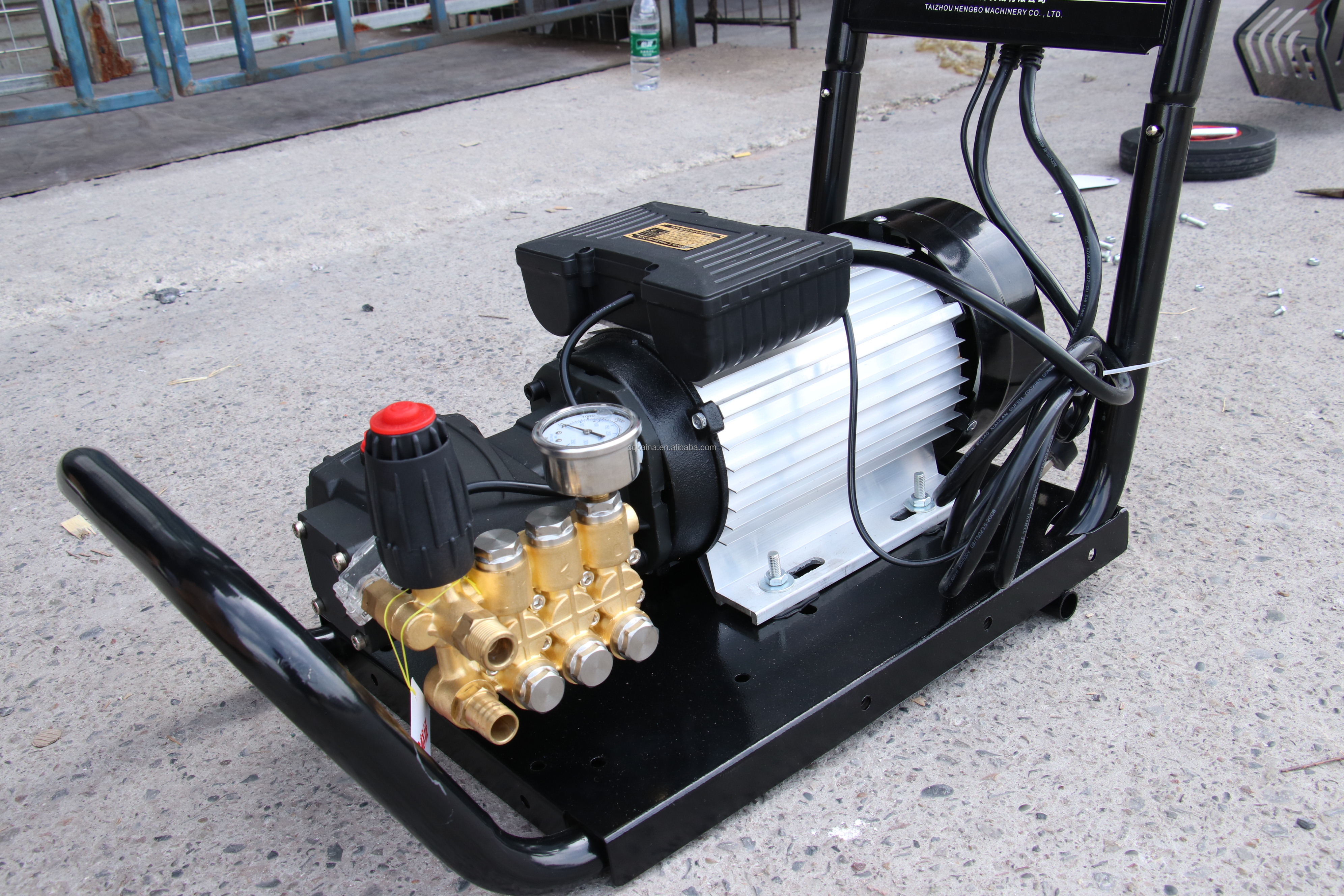 200 Bar High Pressure Portable Car Washer 220V High Speed Car Washer