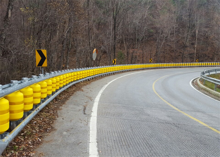 Fence Height 2m Length 3m Safety Roller Barrier with EVA Foam