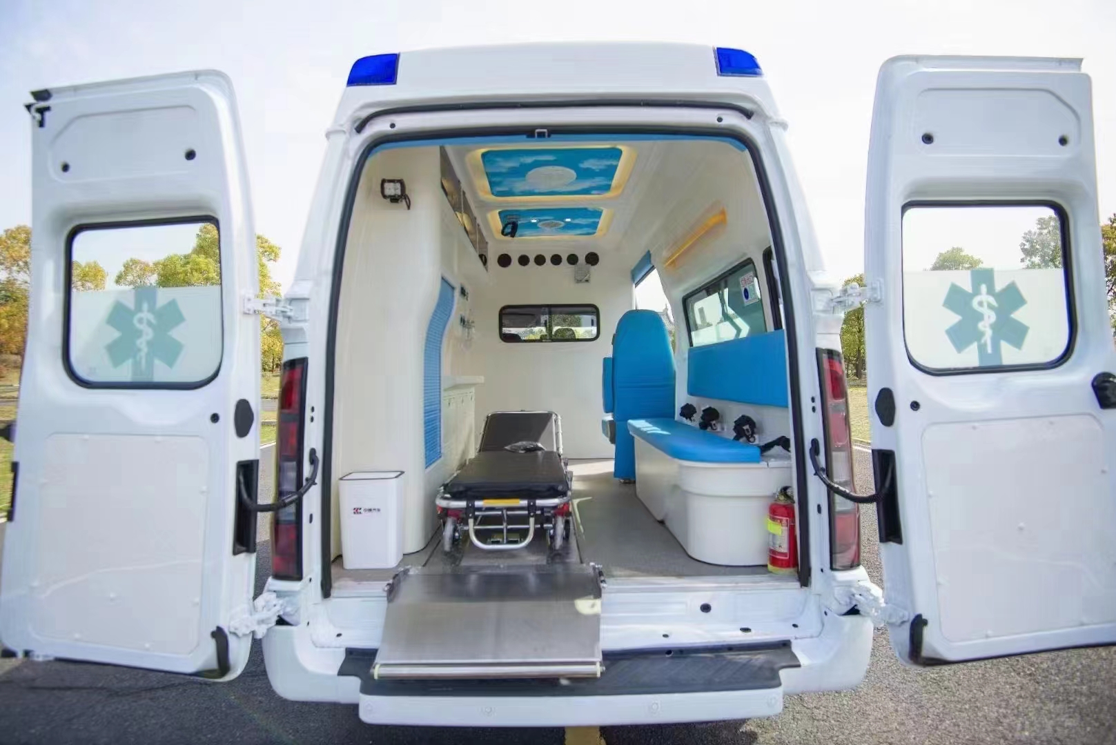 High Quality Hot Sale Hospital Room Ambulance With Ambulance for Sale