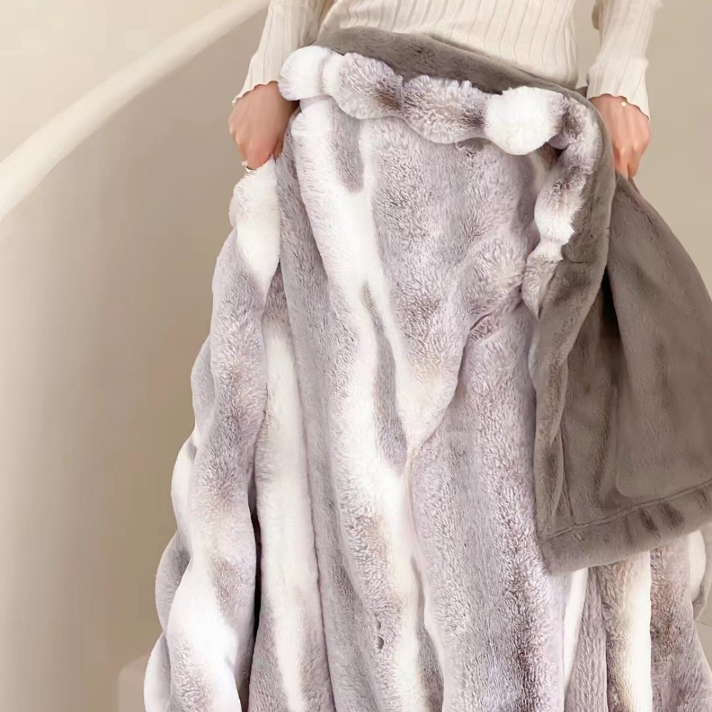 2023 Custom Newest Design Fashion Nondisposable Blanket within Karol G and Bad Bunny
