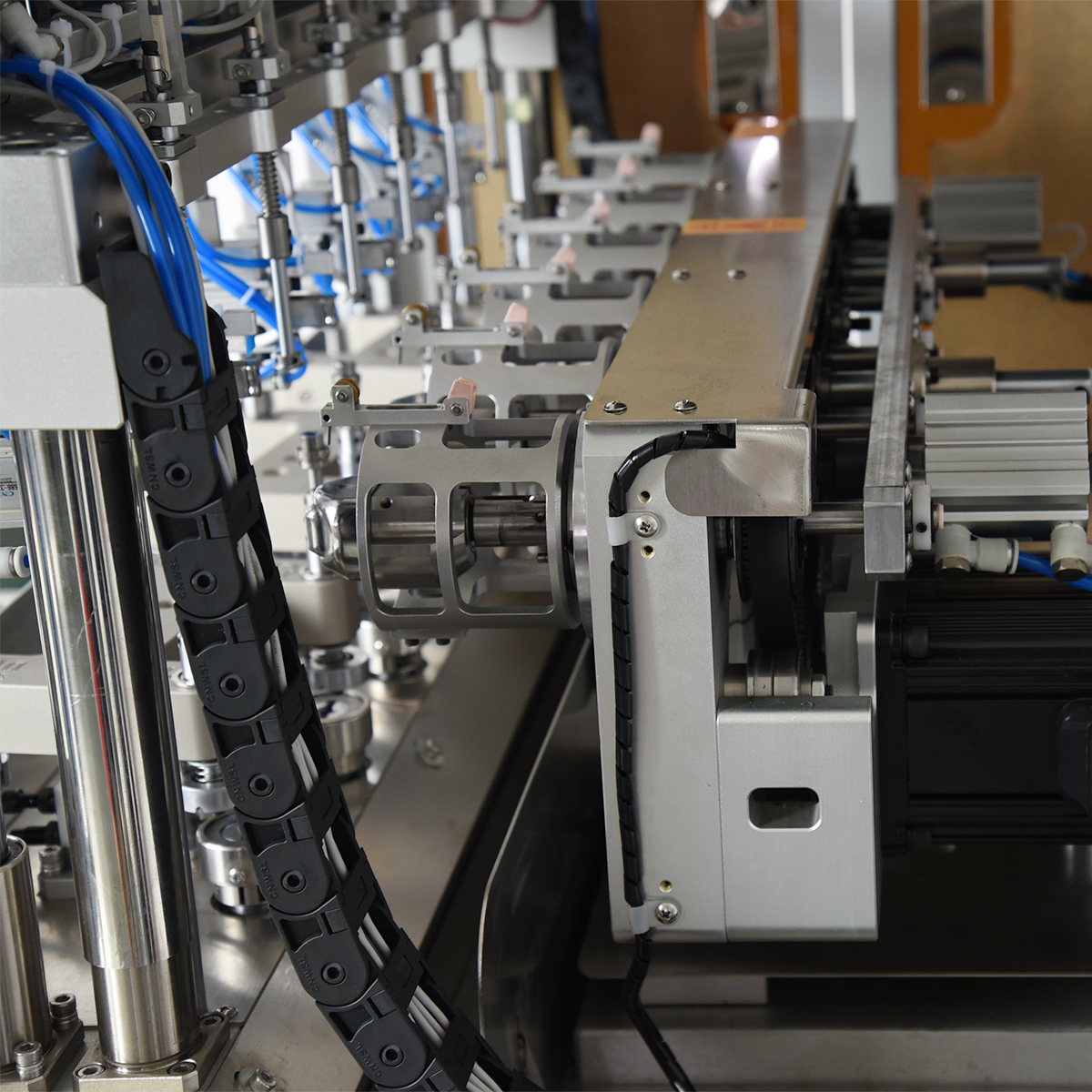 Conical Motor Winding Machine and 0.1 Degree Transfer Accuracy for Stator Engine Core