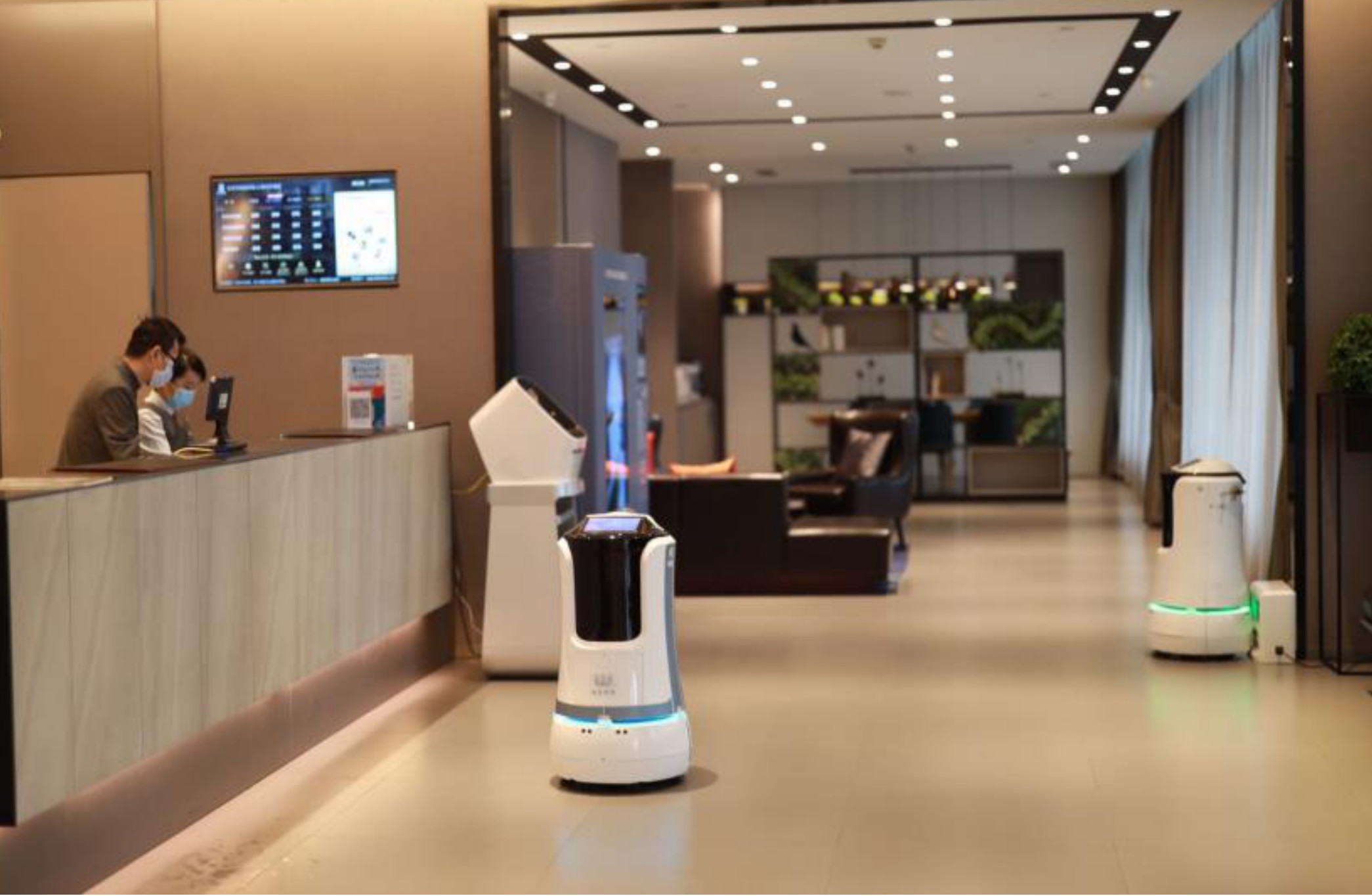 Map Construction Hotel Delivery Robot Room Service Phone 10.5in Screen