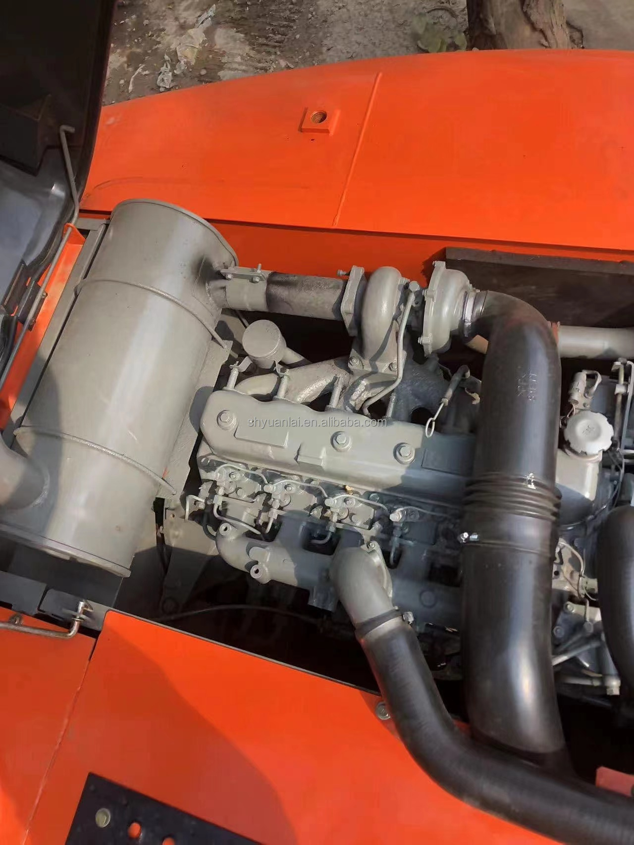 ISUZU Engine and Original Hydraulic Valve Excavator EX200 for Your Requirements