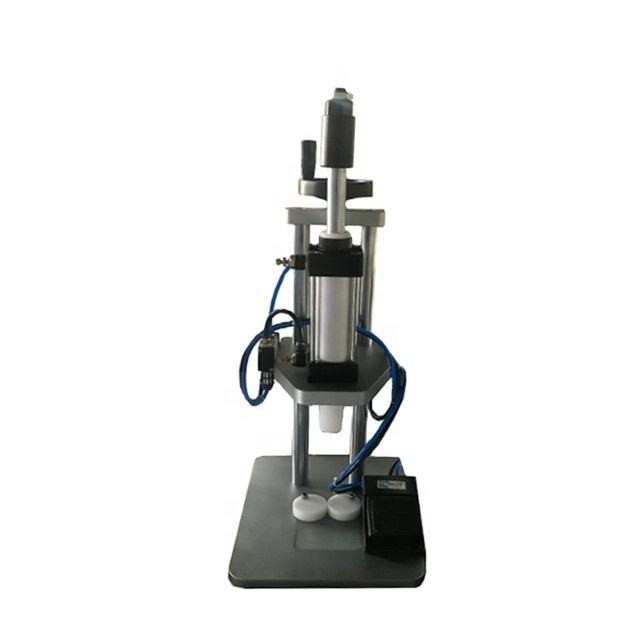 Semi Automatic 20-30bot/Min Perfume Bottle Cap Crimping Screwing Machine With Pedal