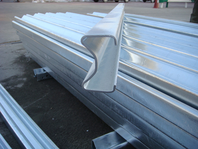 Galvanized Powder Coated W Beam Guardrail Sigma Post for Road Traffic Safety