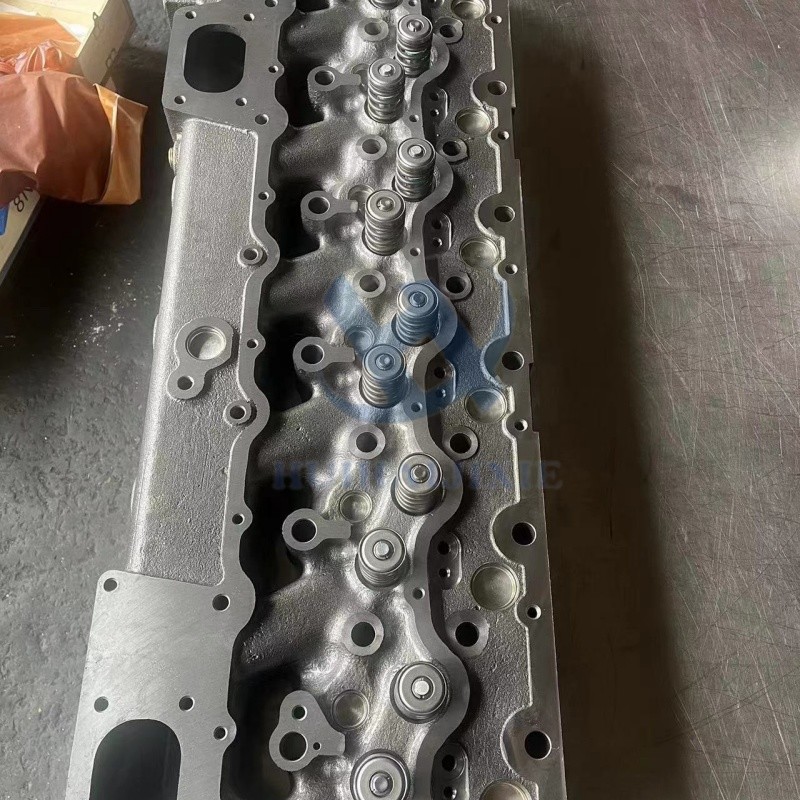 Construction Machinery Parts 7N8876 8N6796 7C-4006 Cylinder Head for 3306 Engine