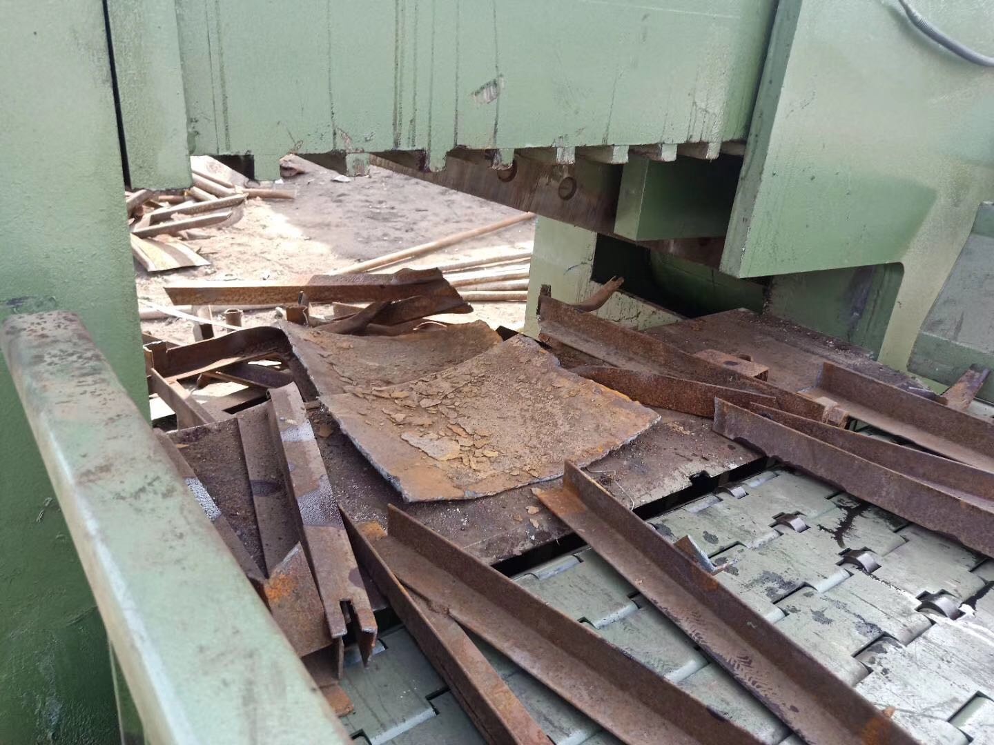 Steel Shearing Machine Waste Scrap Sheet Shears\Q43 Series Crocodile Hydraulic Steel Shearing Machine\Alligator