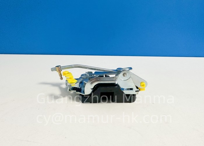 Door Lock ISUZU Truck Parts For NKR JMC 1030 8-97852412-3
