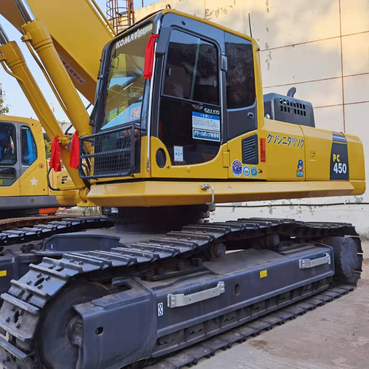 Used Excavator 45ton Low Working Hours Spain Showroom Video Inspection 257KW Yellow Komatsu 2700hrs