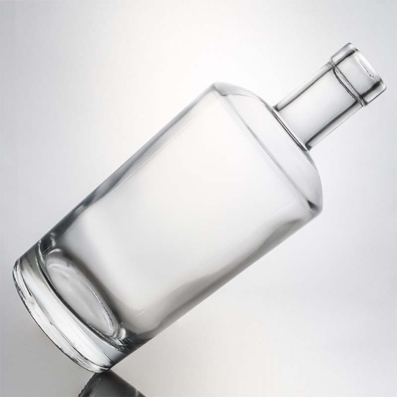 Collar Material Glass 750ml Round Shaped Clear Flint Bottle for Customized Gin Rum