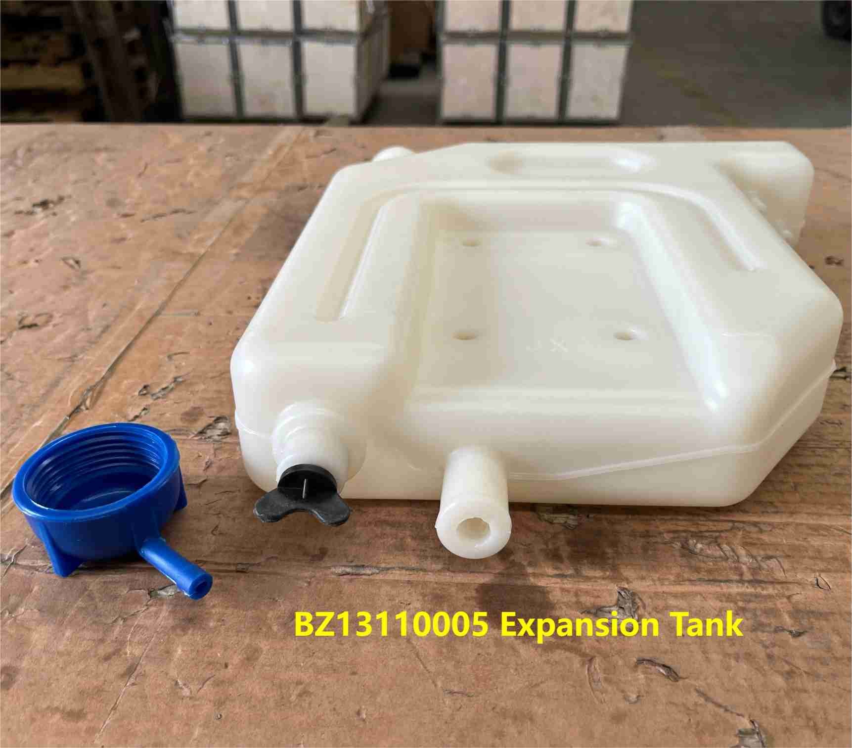 Expansion Tank BZ13110005 Shacman Truck Parts Coolant Reservoir