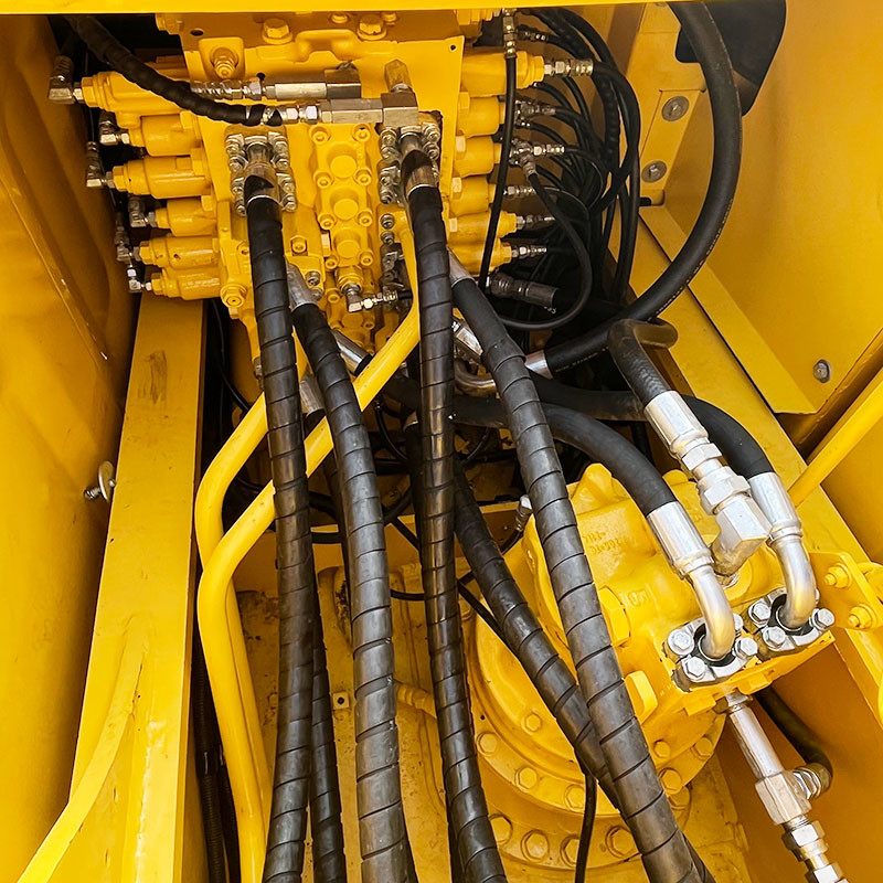 Used Komatsu PC200-8N1 Hydraulic Excavator 110kw Rated Power 1m³ Bucket Capacity In Stock