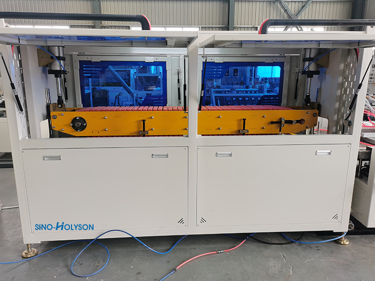 Double Screw PVC Baseboard Making Machine 42 Rpm 80-120kg/Hr