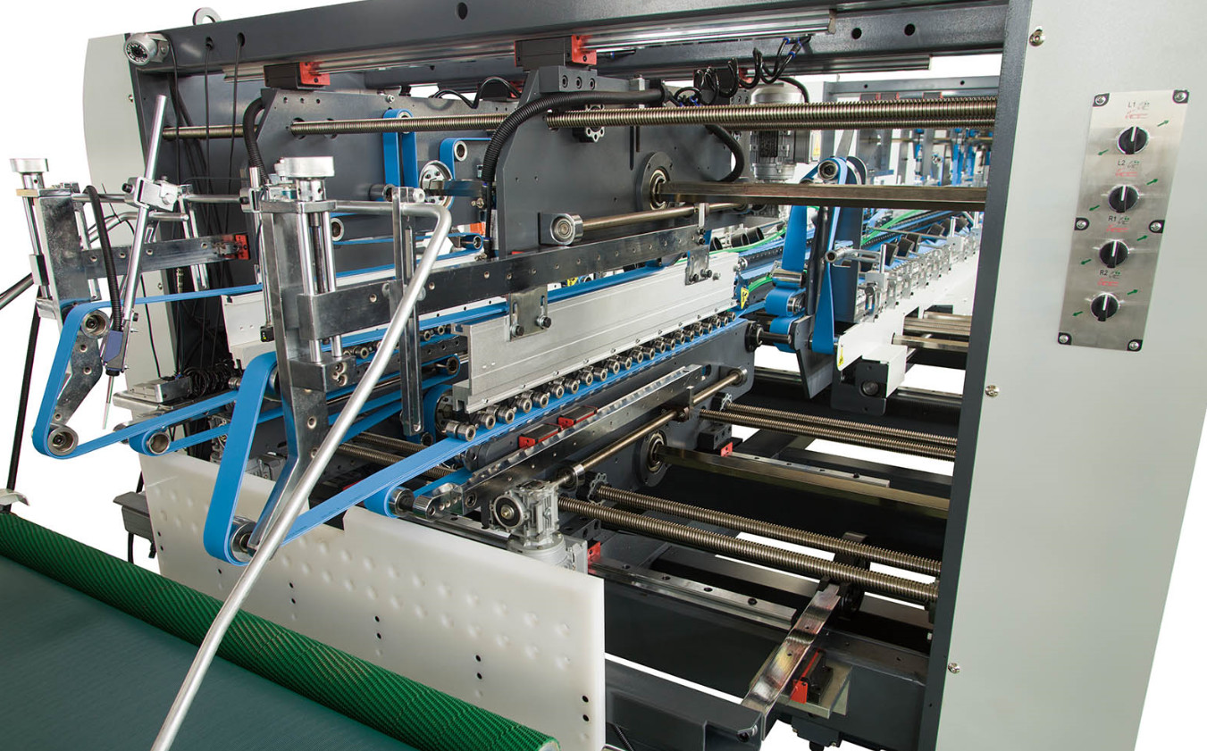 Double Laminated Carton Box Folder Gluer Machine 48KW Continuous Paper Feeding