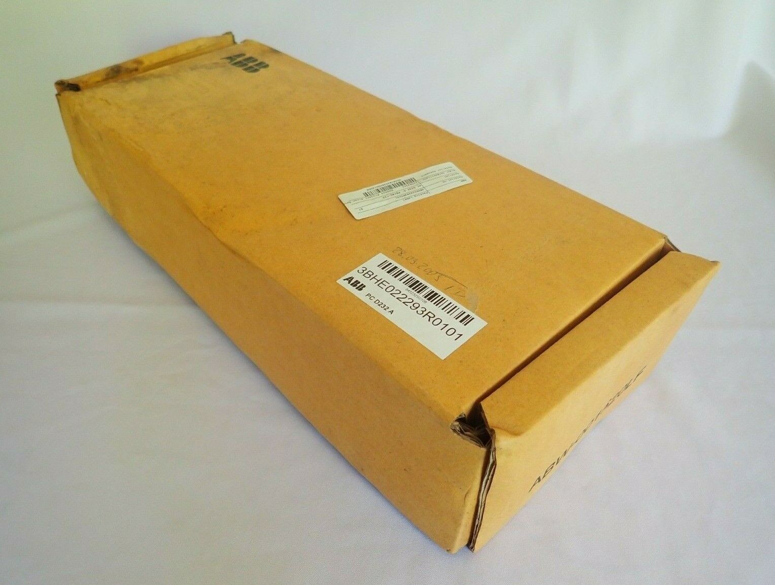 3BHE022293R0101 PC D232 Communications I/O Module,new original, -10 to +10 VDC high level voltage.
