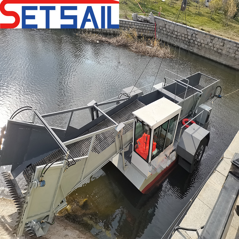 Aquatic Weed Harvester for Water Hyacinth Cleaning